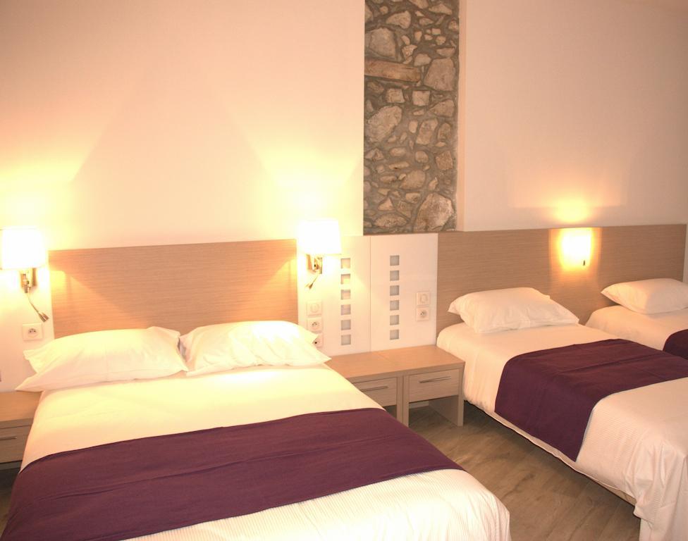 Hotel Terranostra Tarascon-sur-Ariège Oda fotoğraf